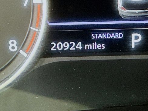 Used 2023 Nissan Rogue SV FWD image 33