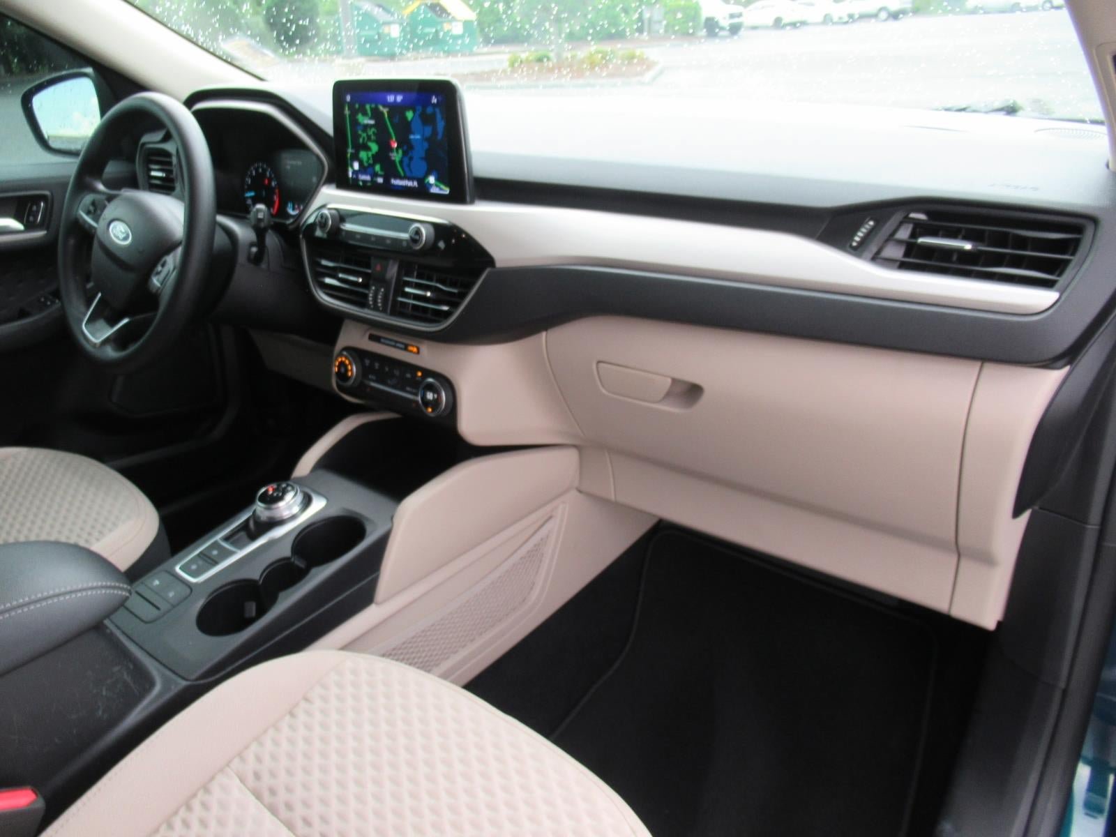 Used 2020 Ford Escape SE FWD image 11