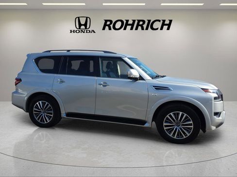 Used 2021 Nissan Armada SL w/ Captain's Chairs Package image 5