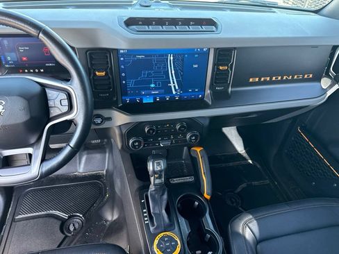 Used 2021 Ford Bronco Badlands AWD/4WD image 8