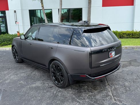 Used 2023 Land Rover Range Rover Long Wheelbase Autobiography AWD/4WD image 15