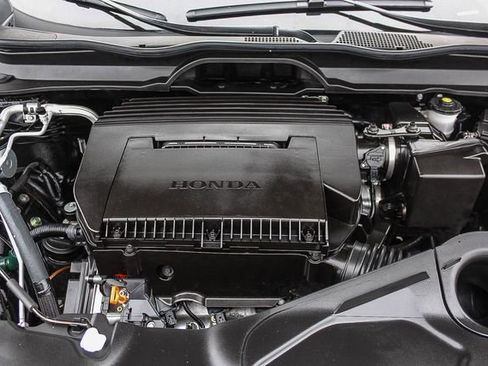 Used 2025 Honda Pilot EX-L image 38