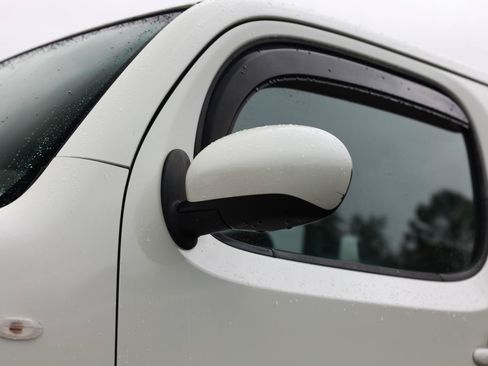 Used 2011 Nissan Cube 1.8 S w/ Interior Designer Pkg FWD image 23
