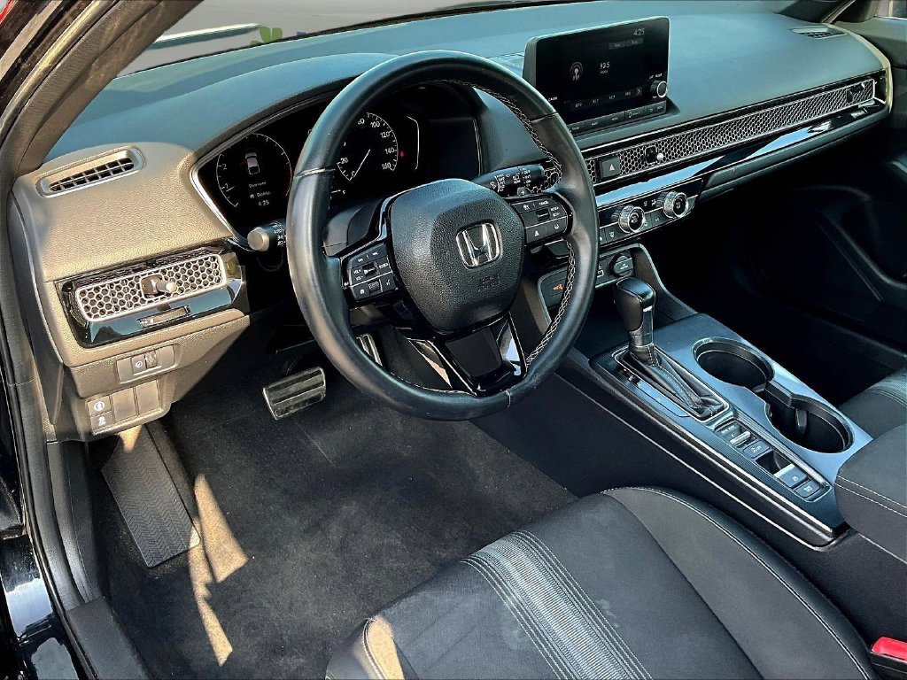 Used 2023 Honda Civic Sport image 17