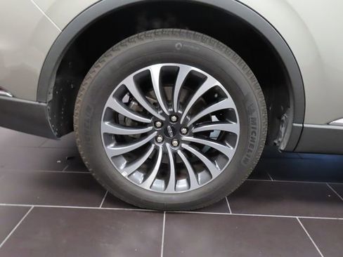 Used 2023 Lincoln Aviator Reserve image 17