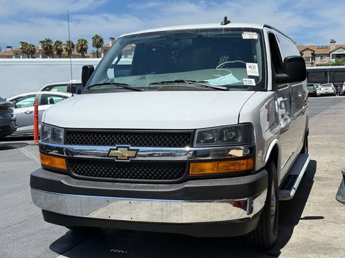 Used 2025 Chevrolet Express 2500 w/ Driver Convenience Package RWD image 2