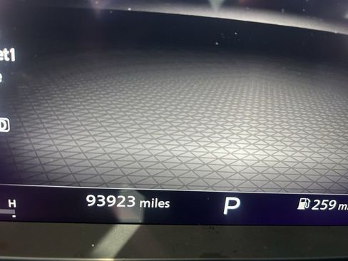 Used 2022 Nissan Pathfinder Platinum w/ Cargo Package image 13