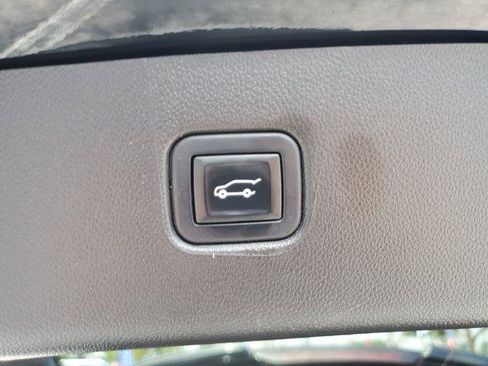 Used 2023 Chevrolet Blazer LT w/ Sound & Technology Package AWD/4WD image 13