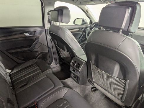 Used 2021 Audi Q5 e Premium Plus image 30