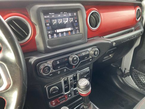 Certified 2018 Jeep Wrangler Unlimited Rubicon w/ Steel Bumper Group image 8