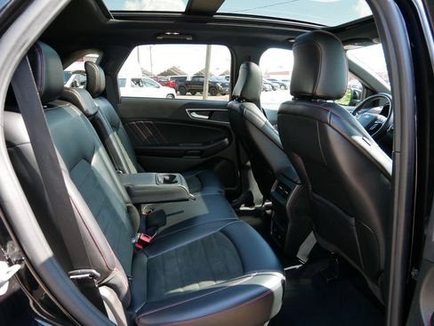 Used 2023 Ford Edge ST-Line AWD/4WD image 9