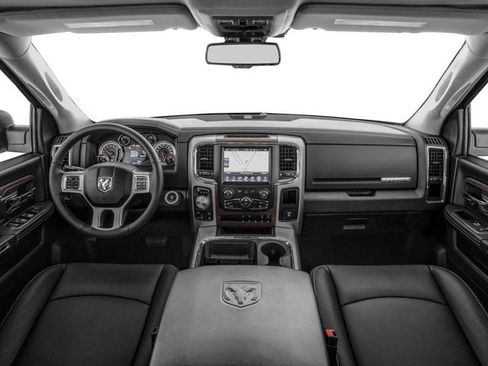 Used 2017 RAM 1500 Laramie w/ Convenience Group AWD/4WD image 8