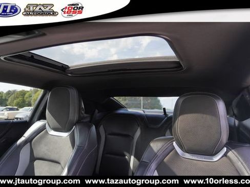 Used 2020 Chevrolet Camaro SS RWD image 14