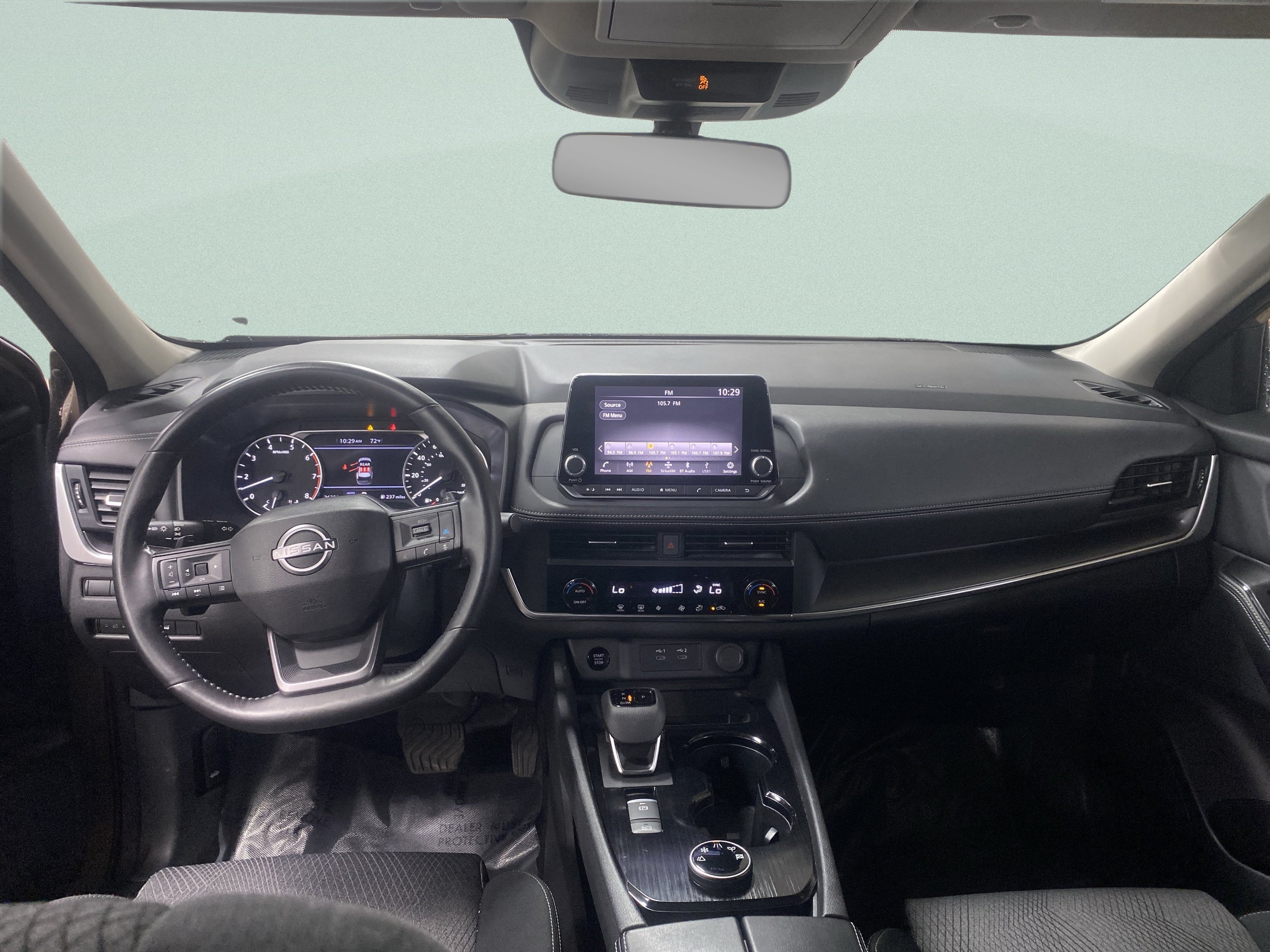 Used 2025 Nissan Rogue SV AWD/4WD image 14