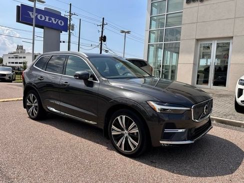 Certified 2023 Volvo XC60 B5 Ultimate FWD image 1