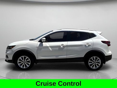 Used 2021 Nissan Rogue Sport SV FWD image 6