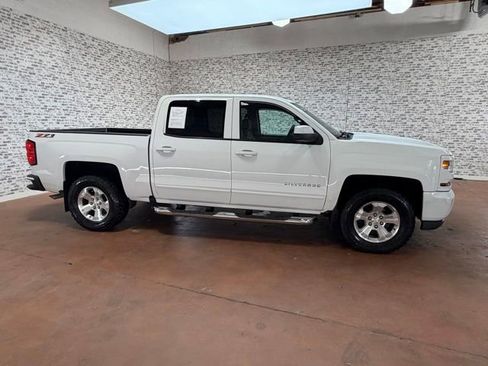 Used 2018 Chevrolet Silverado 1500 LT w/ All Star Edition AWD/4WD image 6