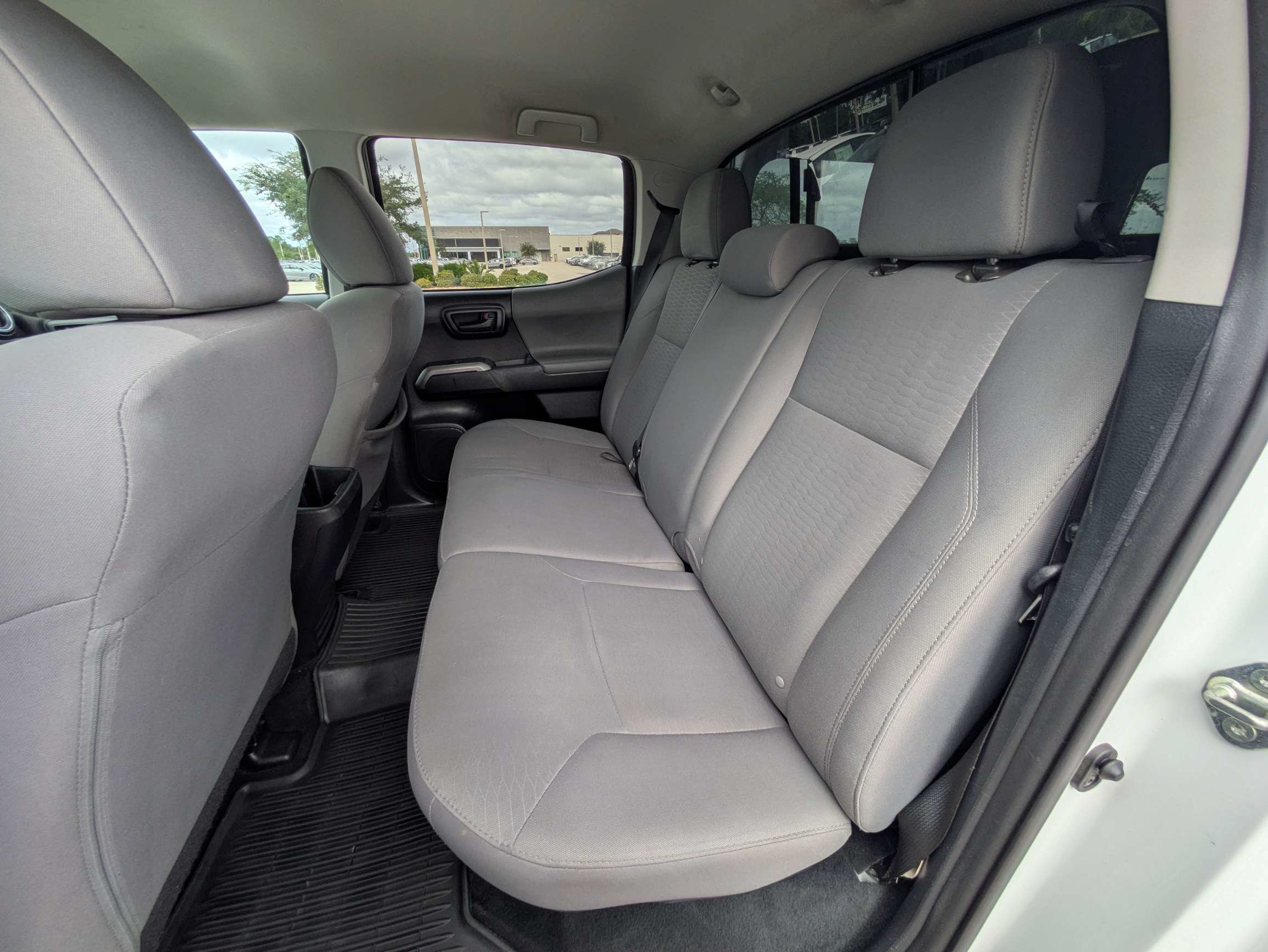 Used 2019 Toyota Tacoma SR5 RWD image 14