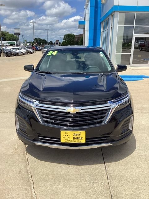 Used 2024 Chevrolet Equinox LT AWD/4WD image 2