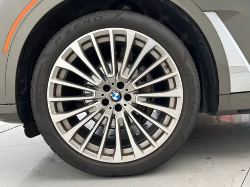 Used 2022 BMW X7 xDrive40i w/ Executive Package AWD/4WD image 24