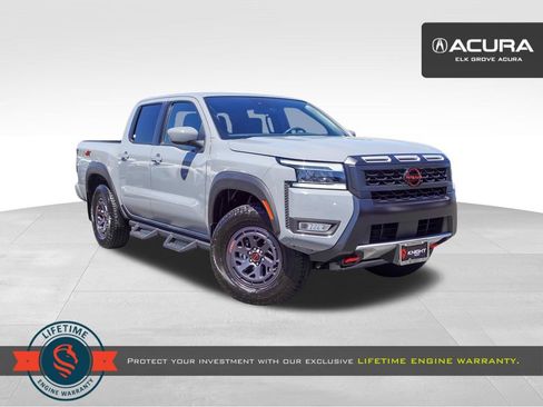 Used 2025 Nissan Frontier PRO-4X AWD/4WD image 1