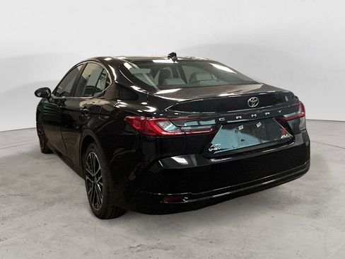 Certified 2025 Toyota Camry XLE image 3