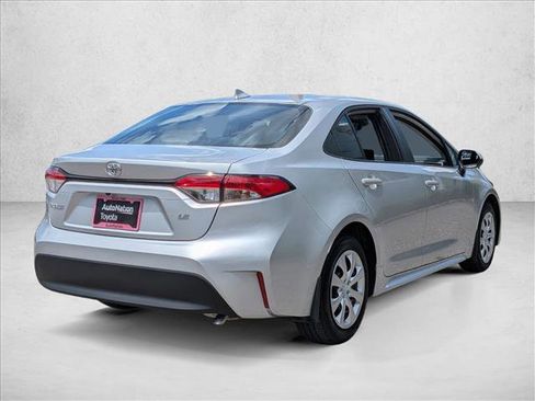 Used 2025 Toyota Corolla LE FWD image 5