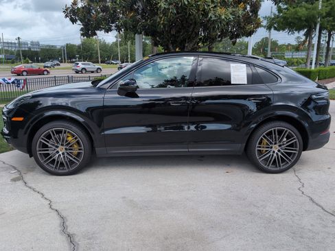 Used 2022 Porsche Cayenne Coupe AWD/4WD image 7