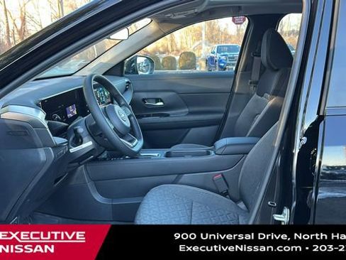 New 2026 Nissan Kicks SV w/ SV Premium Package image 9