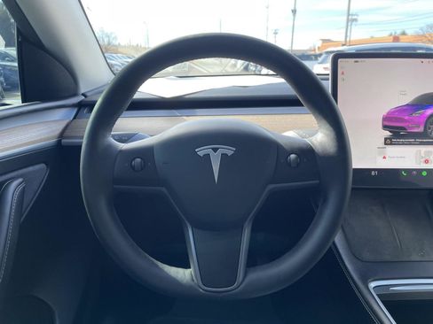 Used 2025 Tesla Model Y Long Range image 6