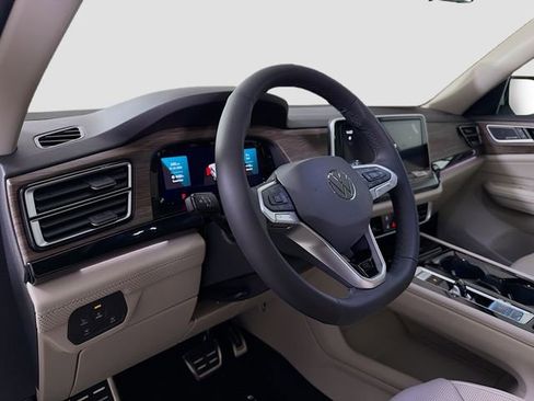 New 2026 Volkswagen Atlas SEL Premium R-Line AWD/4WD image 9