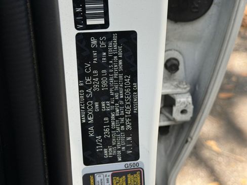 Used 2025 Kia K4 FWD image 27