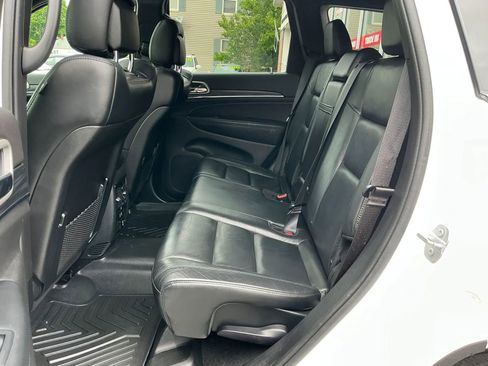 Used 2020 Jeep Grand Cherokee Limited w/ Trailer Tow Group IV AWD/4WD image 12