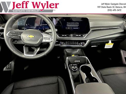 New 2026 Chevrolet Equinox LT w/ Convenience Package II FWD image 33