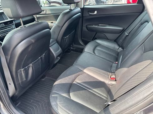 Used 2020 Kia Optima SE FWD image 5