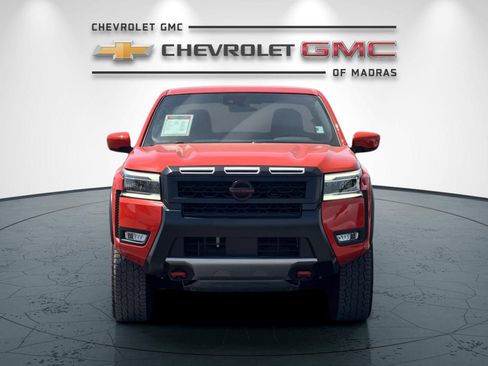 Used 2025 Nissan Frontier PRO-4X AWD/4WD image 8