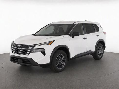 Used 2024 Nissan Rogue S FWD image 8