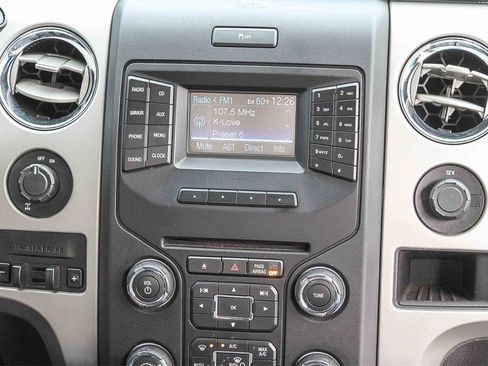 Used 2014 Ford F150 XLT w/ Equipment Group 302A Luxury image 18