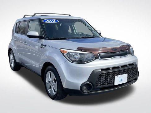 Used 2016 Kia Soul image 8