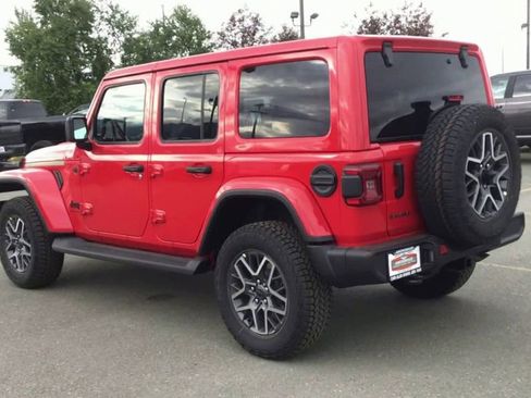 New 2025 Jeep Wrangler Sahara image 6