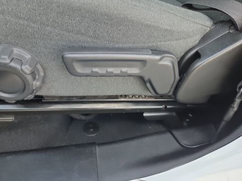 Used 2024 Jeep Wrangler Sahara AWD/4WD image 17