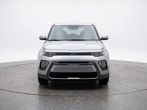 Used 2025 Kia Soul LX w/ LX Technology Package FWD image 1