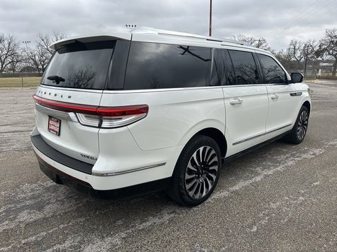 Used 2024 Lincoln Navigator L Black Label image 5