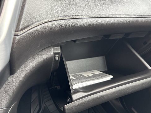 Used 2019 GMC Acadia SLT image 19