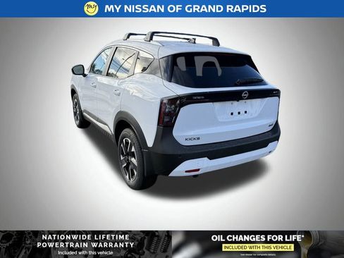 New 2026 Nissan Kicks SV w/ Cold Weather Package image 5