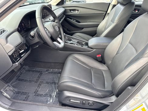 Used 2024 Honda Accord Touring image 27