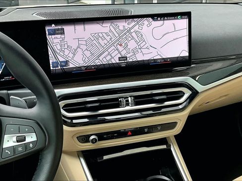 Certified 2024 BMW 330i Sedan w/ Premium Package image 6