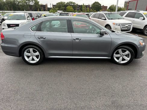 Used 2015 Volkswagen Passat 1.8T Limited Edition image 9