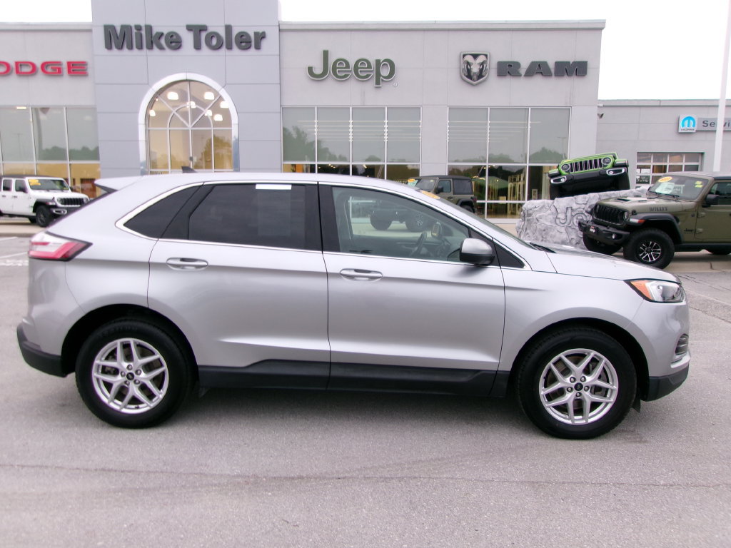 Used 2024 Ford Edge SEL AWD/4WD image 4