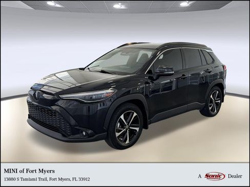 Used 2024 Toyota Corolla Cross AWD Hybrid w/ Convenience Package image 1